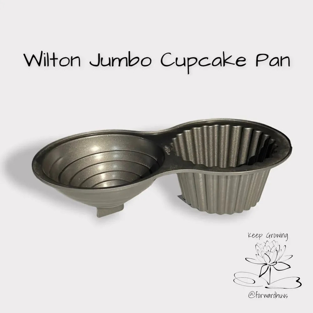 Wilton Jumbo Cupcake Cake Pan